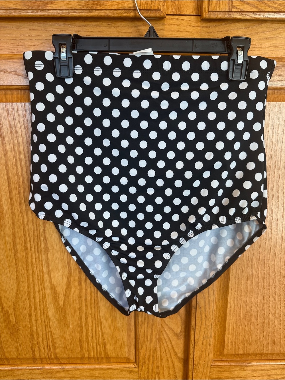 6 Swimsuits For All Black White Polka Dot High Waist Swim Bottoms 16 Pin-Up
